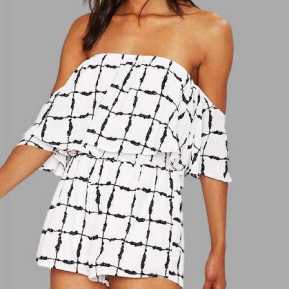 White geometrical romper
